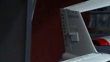 El ministro iraní de Defensa, Aziz Nasirzadeh, habla con el jefe del Estado Mayor de las fuerzas armadas iraníes Abdolrahim Musavi.