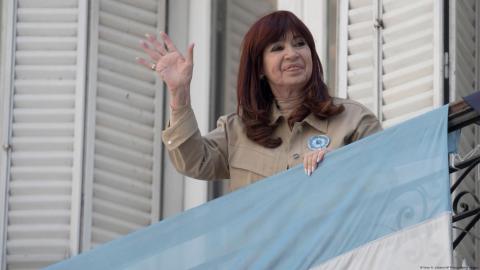Cristina Fernández advierte que la quieren "meter presa"