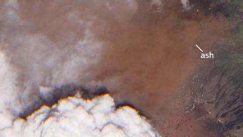 Además de los videos virales, el satélite Copernicus Sentinel-2C capturó la furia del Etna el 2 de junio, mostrando la enorme columna de humo y los ardientes ríos de lava que bajaban por el Valle del Bove.