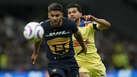 Magallán jugó 70 partidos con los Pumas de la UNAM.