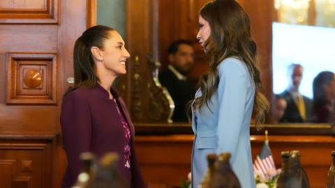 U.S. Homeland Security Secretary Kristi Noem, right, and Mexican President Claudia Sheinbaum speak at the National Palace in Mexico City, Friday, March 28, 2025. (AP Photo/Alex Brandon)
