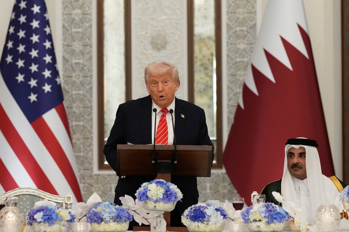 Trump dice que EE.UU. destruyó las instalaciones iraníes y critica a quienes lo cuestionan