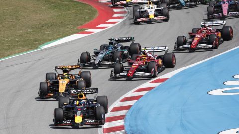 Red Bull driver Max Verstappen of the Netherlands, left, steers his car in front of McLaren driver Lando Norris of Britain during the Spanish Grand Prix Formula One race at the Barcelona Catalunya racetrack in Montmelo, near Barcelona, Spain, Sunday, June 1, 2025. (AP Photo/Joan Monfort)