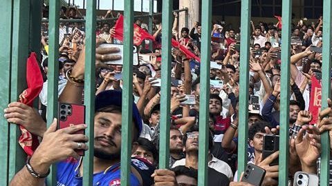 Más de 200,000 personas se quedaron sin poder ingresr al estadio.