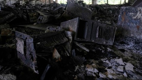 Israel intensifica bombardeos a instalaciones clave de Irán tras ataque de EE.UU.