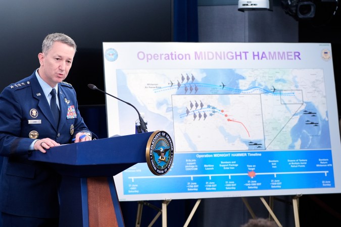La operación “Martillo de Medianoche” contra Irán fue el mayor bombardeo con B-2 de la historia de EE.UU., afirma el Pentágono