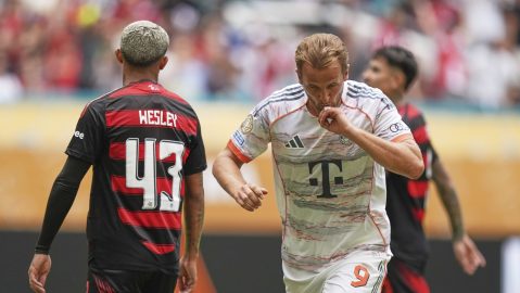 Bayern Munich's Harry Kane celebrates after scoring his side's second goal against Flamengo during the Club World Cup round of 16 soccer match between CR Flamengo and Bayern Munich in Miami Gardens, Fla., Sunday, June 29, 2025. (AP Photo/Rebecca Blackwell)