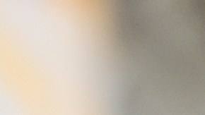 Consumidores estadounidenses están pagando el alto costo de los aranceles, según la Fed