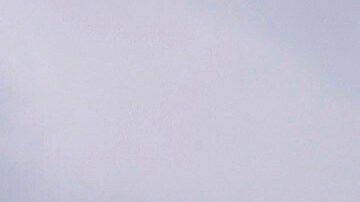 Personas deportadas de Estados Unidos desembarcan de un vuelo de repatriación en la Ciudad de Guatemala.