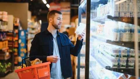 El índice de gastos de consumo personal aumentó un 0.1% en mayo