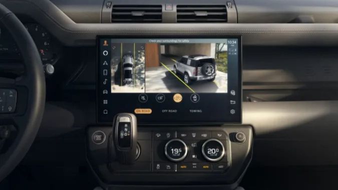 El interior de la Land Rover Defender 2026