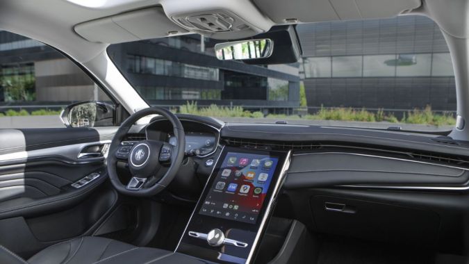 El interior del MG Marvel R