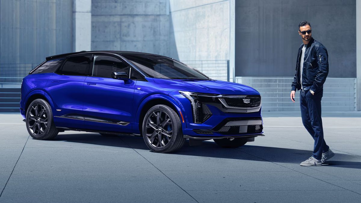 Cadillac OPTIQ-V 2026, potencia pura con traje de gala