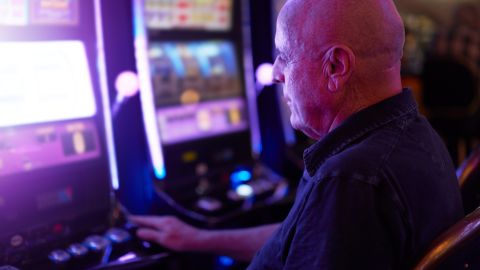 Hombre en Las Vegas con premio de lotería