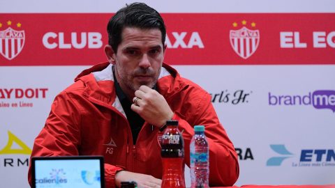 Fernando Gago fue presentado por todo lo alto en el Necaxa.
