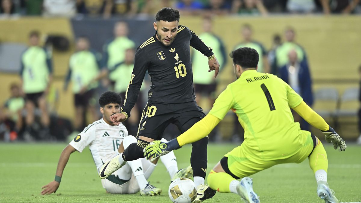 México eliminó a Arabia Saudita 1-0 y alegra el corazón de toda la raza