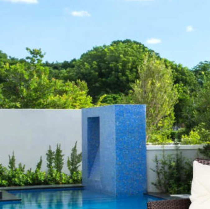 Este juego es ideal para terrazas amplias o jardines.