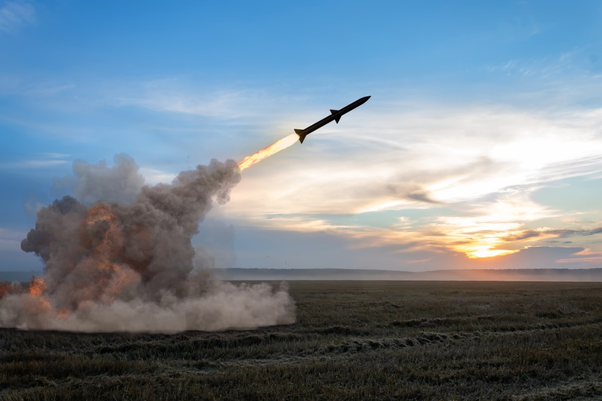 ¿Falló el Iron Dome? Por qué los misiles de Irán están logrando cruzar las defensas de Israel