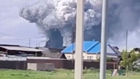 Ucrania lanza un ataque a gran escala y bombardea 4 aeródromos rusos en norte del país