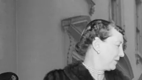 En diciembre de 1954, durante el gobierno de Eisenhower, el sha de Irán y su esposa, la reina Soraya, visitaron la Casa Blanca.