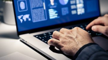 El FBI recomienda que no accedas a links que consideres sospechosos y que involucren al DMV