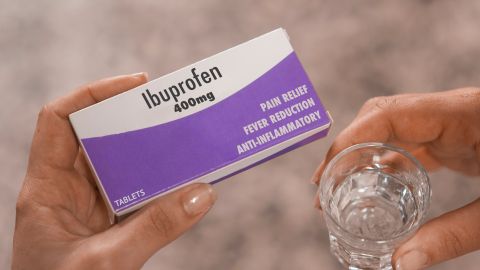 El ibuprofeno viene en dosis diferentes, detalle que también es clave para la efectividad contra el dolor.