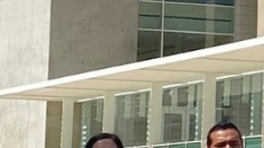 Congresista Juan Vargas en conferencia de prensa.