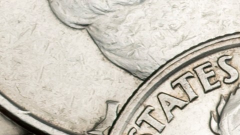 Las antiguas monedas estadounidenses, bien conservadas y certificadas, pueden valer una fortuna en el mercado de subastas.