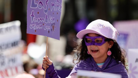 Según el anuncio, con ello se garantizan los derechos de acceso a la justicia y a la justa indemnización de las víctimas.