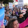 Manifestantes protestaron por las redadas de ICE en Los 'Angeles