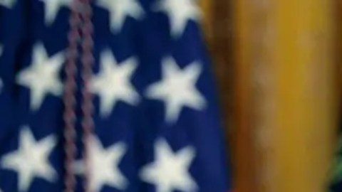 Trump advirtió a Irán que espere más ataques de Israel si no firma el acuerdo nuclear.