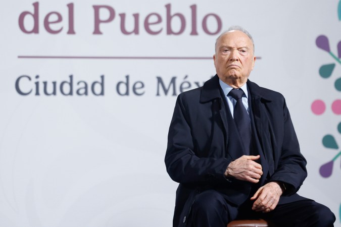 México abre investigación contra expresidente Peña Nieto por supuesto soborno de sistema de espionaje Pegasus