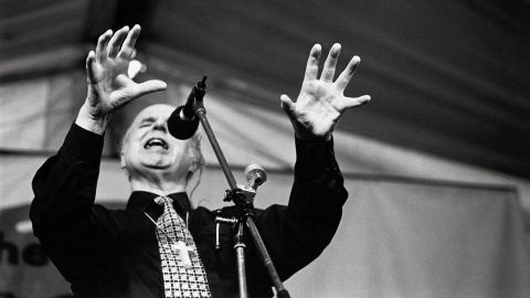 Noel Stanton era el tiránico líder de la Hermanad de Jesús. Murió en 2009 antes de que pudiera ser procesado por algún delito.