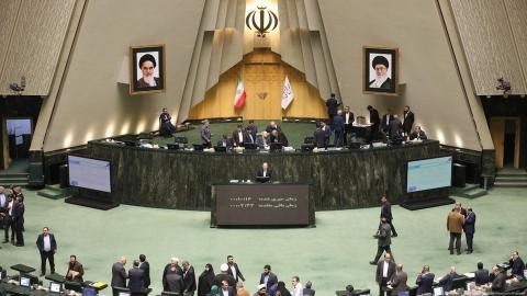 Irán confirma la ley que rompe la cooperación con el OIEA