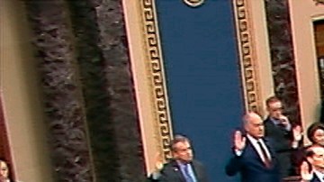 Senado rompe récord con maratónica votación de más de 24 horas sobre plan fiscal de Trump