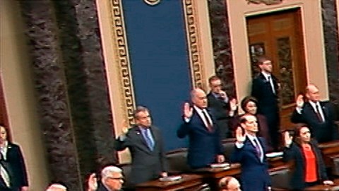 Senado rompe récord con maratónica votación de más de 24 horas sobre plan fiscal de Trump