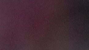 Luis Diaz (i) celebra un gol del Liverpool con Andrew Robertson.