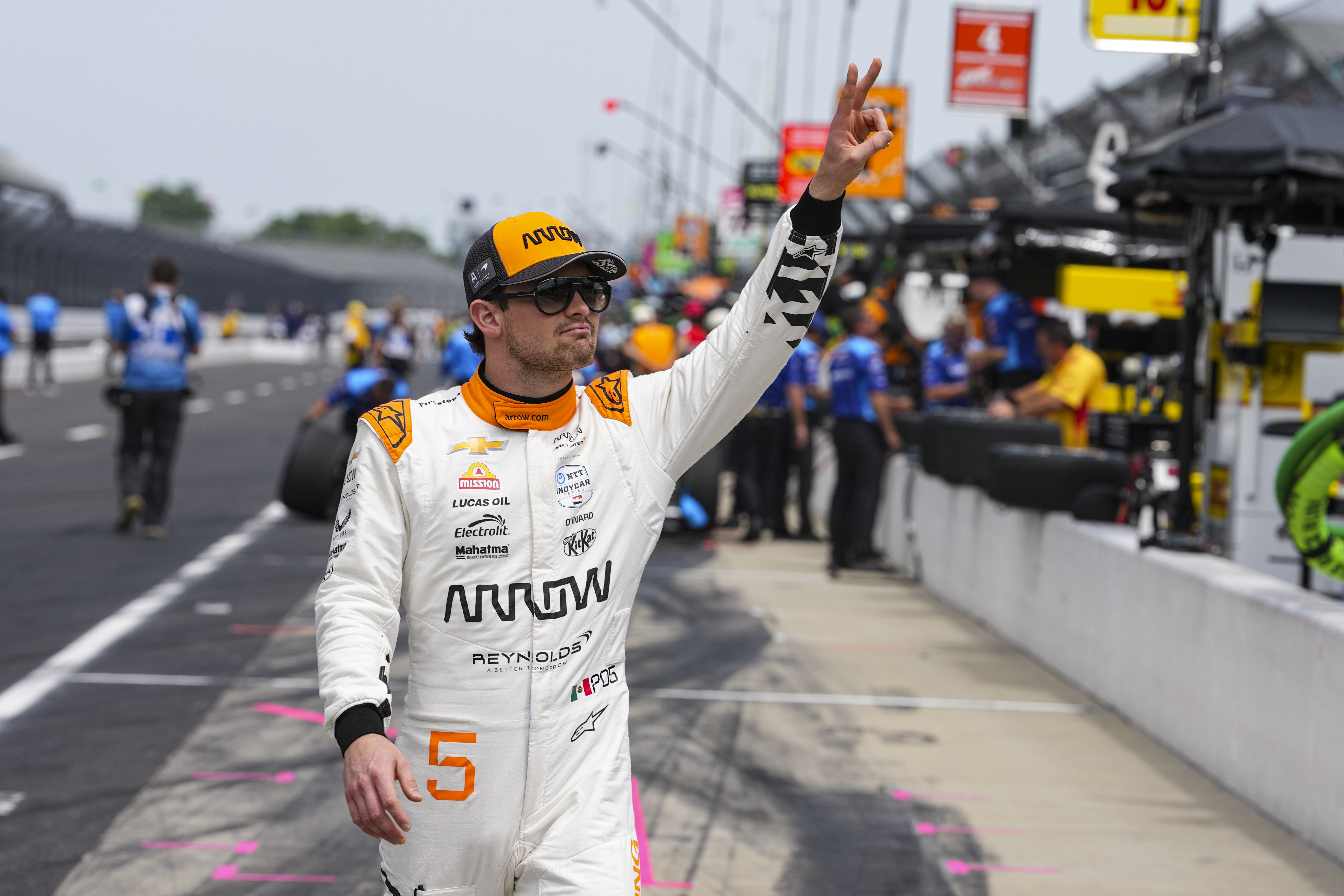 Pato O’Ward vence a Newgarden en Iowa y le da a Chevrolet su primer triunfo del año