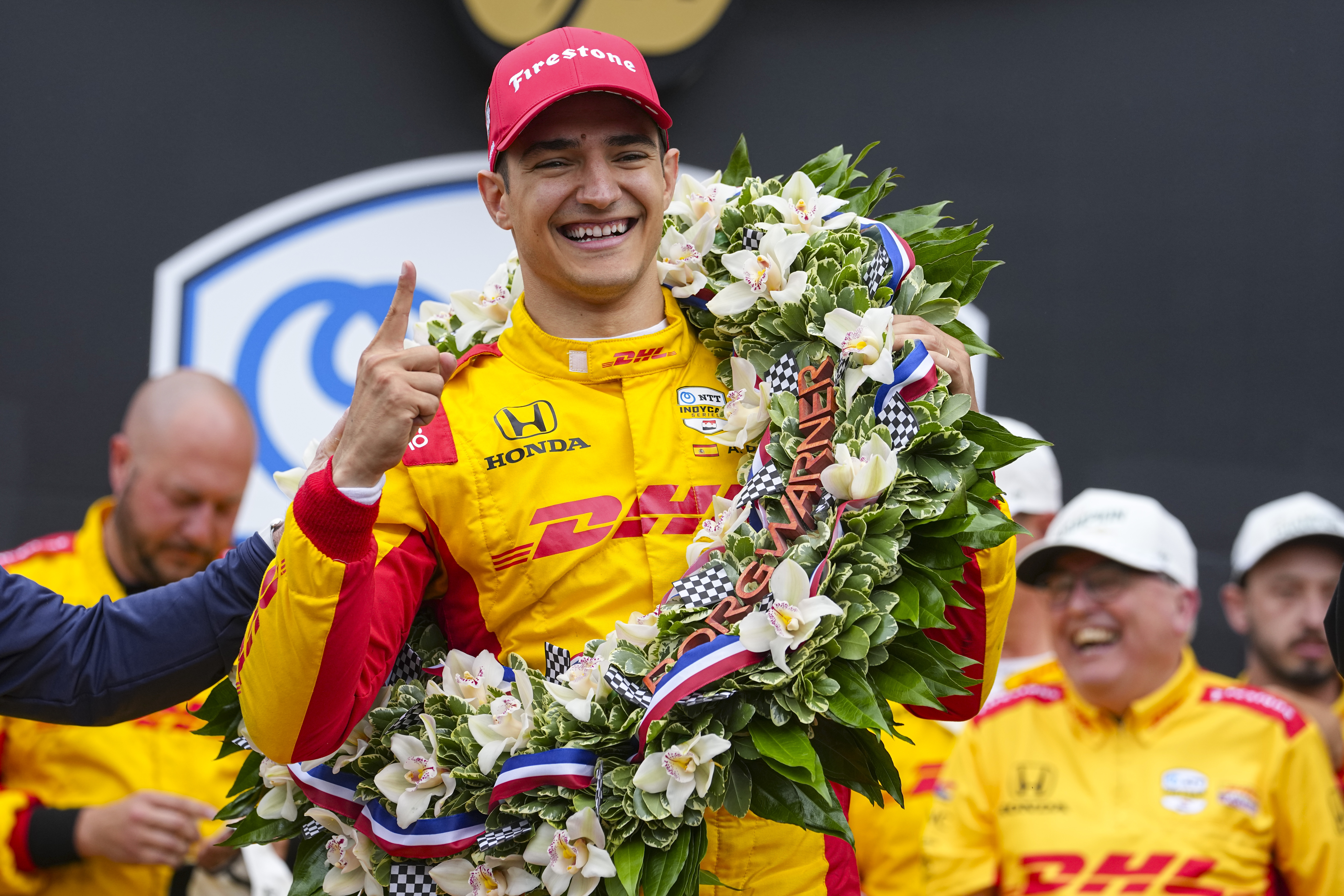 Palou gana en Laguna Seca y roza su cuarto título de IndyCar: O’Ward, fuera del podio