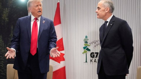 EE.UU. insiste a Canadá que si no abre su mercado tendrá que pagar más aranceles en agosto
