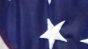 El agente Mason, de 27 años, perdió la vida en el lugar.