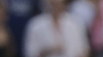 Jugadores del Real Madrid lamentan su eliminación del Mundial de Clubes.