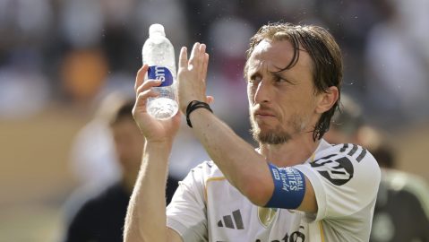 Real Madrid's Luka Modric applauds after the Club World Cup semifinal soccer match between PSG and Real Madrid in East Rutherford, N.J., Wednesday, July 9, 2025. (AP Photo/Adam Hunger)