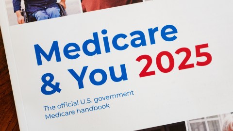 Debate sobre Medicaid: políticos conservadores critican a beneficiarios sin discapacidad que no trabajan