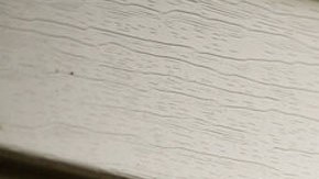 Cámara de seguridad montada en el timbre de una puerta