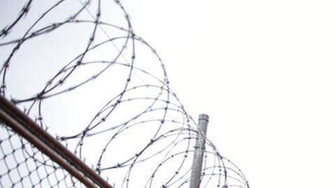 Centro de detención de inmigrantes