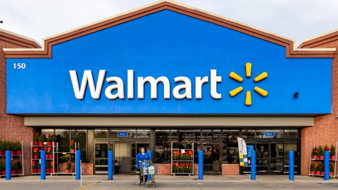 Empleados revelan secretos de Walmart