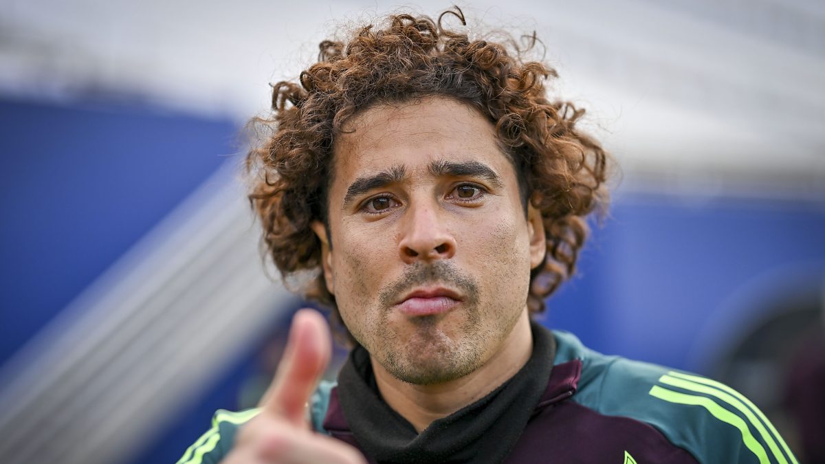 Memo Ochoa busca acomodo en equipos de la Liga MX