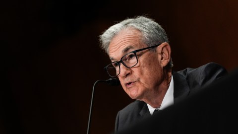 Trump lleva meses criticando a Jerome Powell por tardar en bajar los tipos de interés.