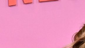 Karol G y Sofía Vergara